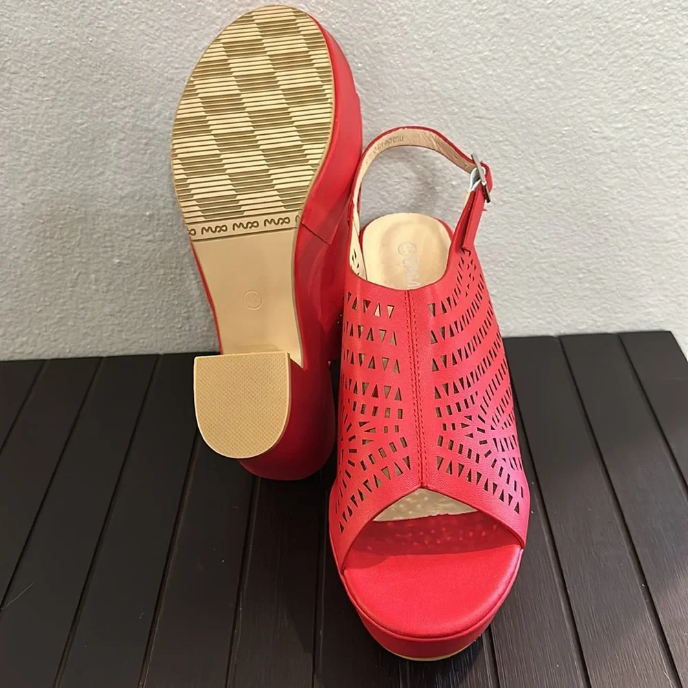 CAMSSOO RED PLATFORM HEELS - Picture 5 of 5